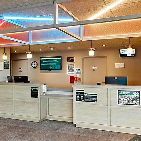 酒店 Marne-la-vallee Val D'europe 塞里斯